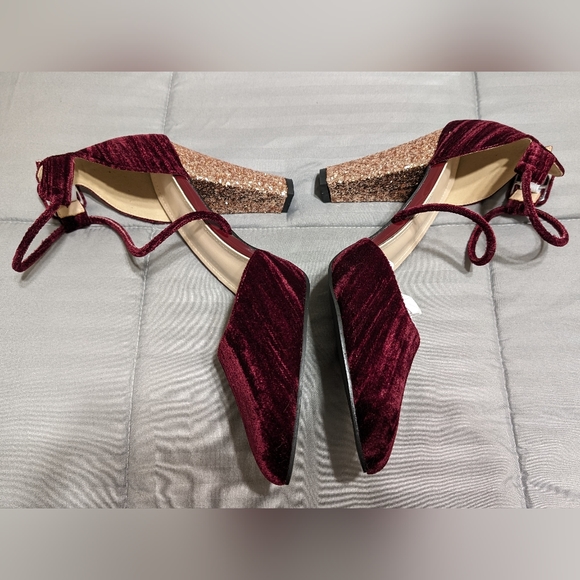 NEW IN BOX SHEIN Velvet Pointed Toe Strappy Pumps with Glitter Heels - Picture 7 of 9